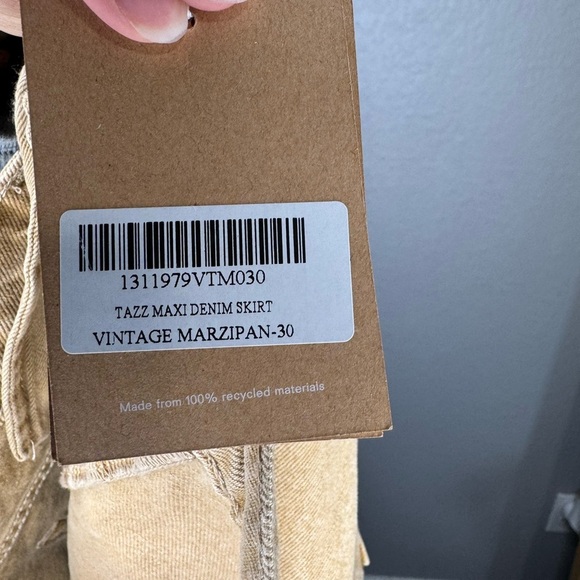 Reformation maxi skirt - Picture 4 of 4